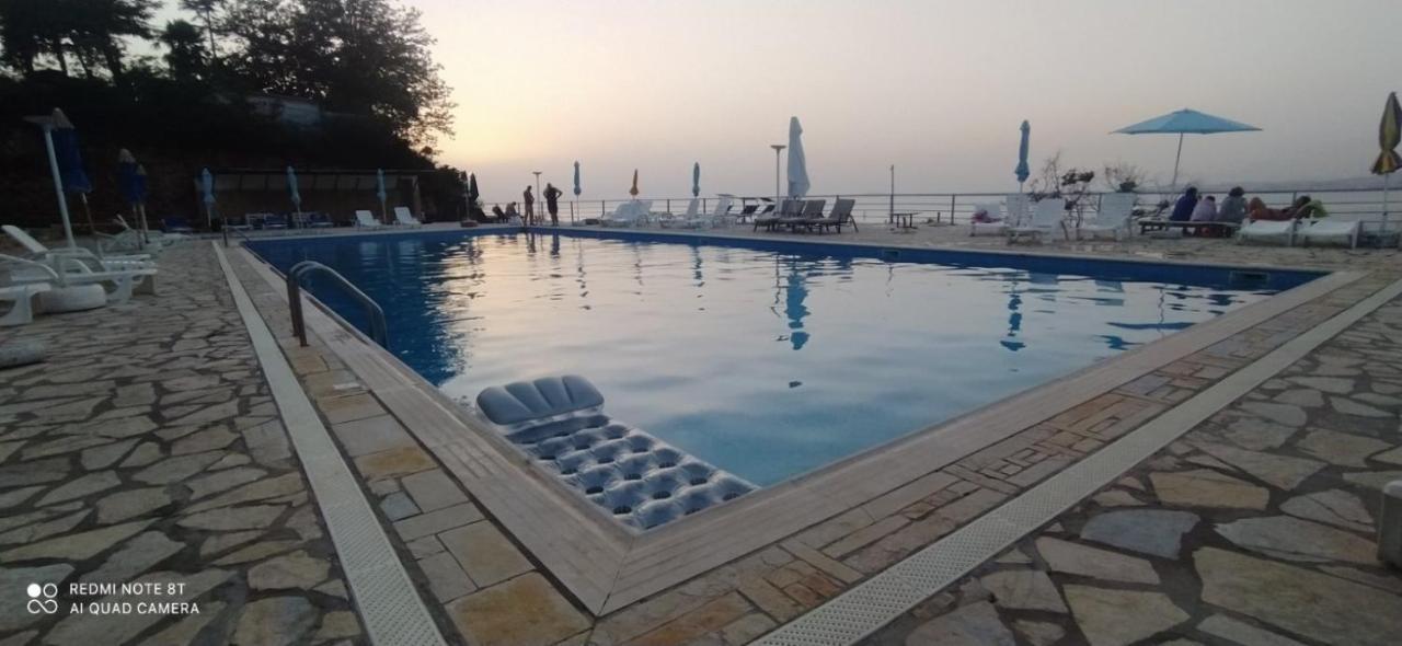 Matthews Beach House فلورا المظهر الخارجي الصورة